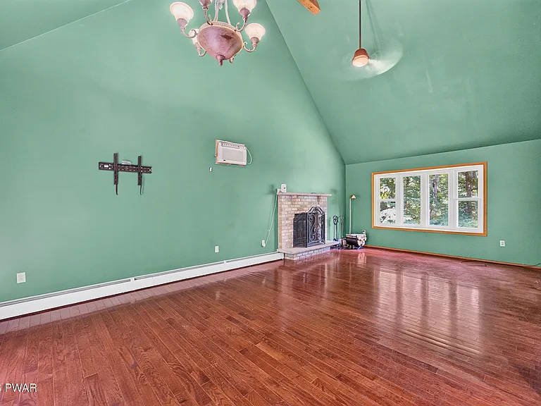 115 Blackberry Dr — Photo 10
