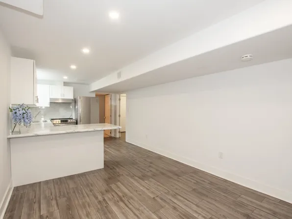 8487 Jennifer Cres, Niagara Falls, ON L2H 0J3