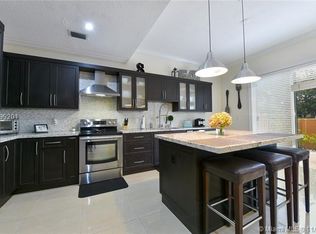 8378 NW 142nd St, Miami Lakes, FL 33016