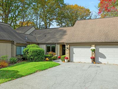 370 Heritage Hills Hills #B, Somers, NY, 10589