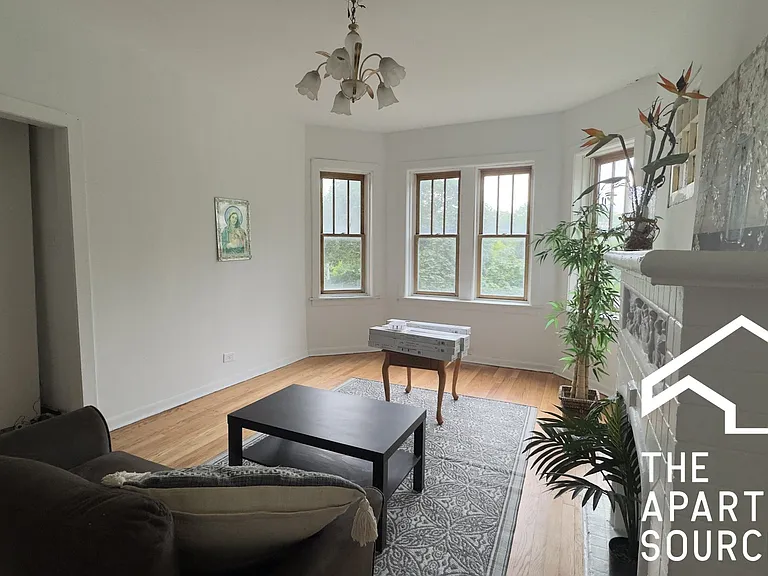 2031 N Humboldt Blvd #2 — Photo 3