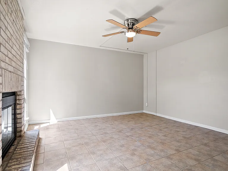 304 S 2nd St #330 — Photo 19
