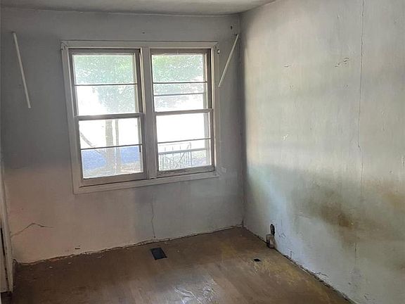 3rd image of 1501 Stockard Ave