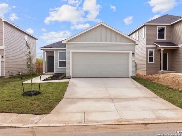 5222 BIG OAK RUN, Elmendorf, TX 78112