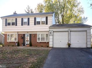 70 Nottingham Dr, Willingboro, NJ 08046