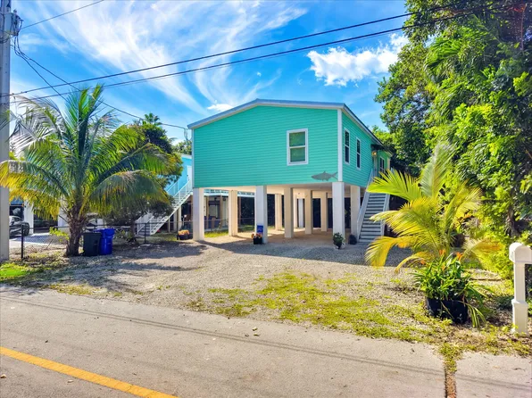 19590 Tequesta St, Sugarloaf Key, FL 33042