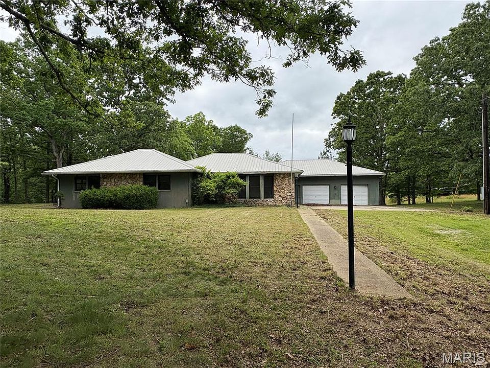 1st image of 821 County Road 5390