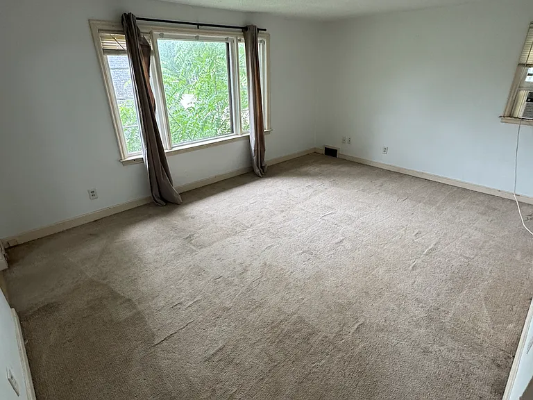 408 3rd Ave NE #2 — Photo 3