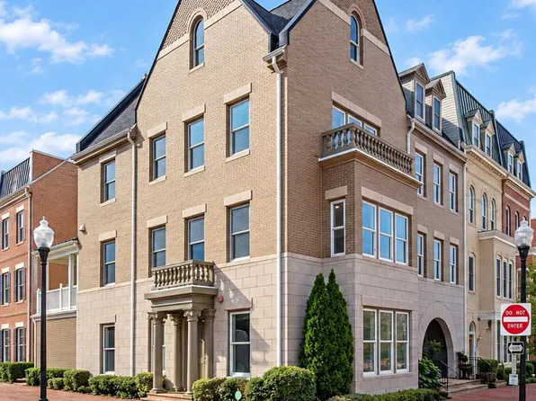 2114 Main Line Blvd, Alexandria, VA 22301