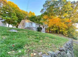 43 Woodland Dr, Suffern, NY 10901