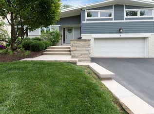 7 Oxford Ave, Clarendon Hills, IL 60514