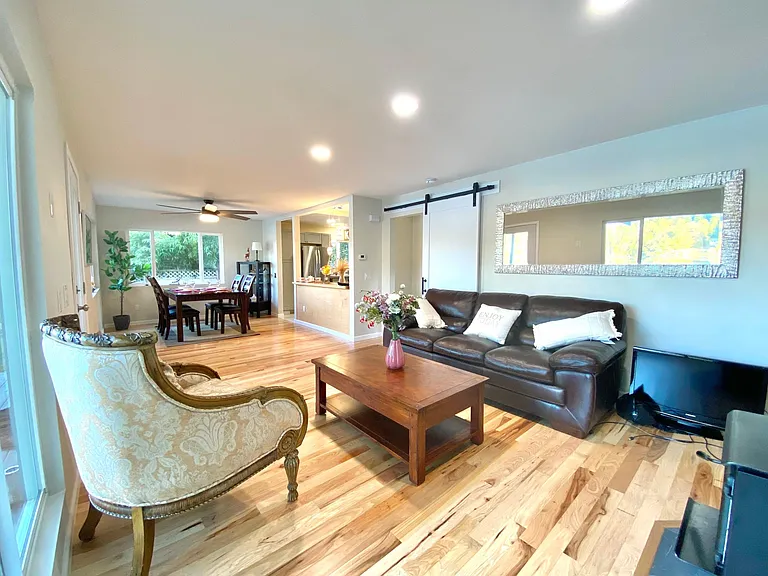 1304 Madrona Beach Rd NW — Photo 17