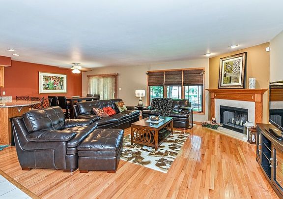 4th image of 11146 Shenandoah Dr