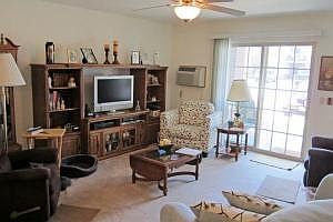 2nd image of W1062 Marietta Ave APT 312