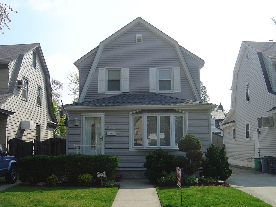 1st image of 8715 252nd St
