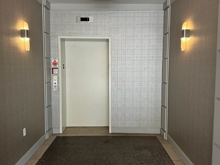 225 Walker St #303 — Photo 11