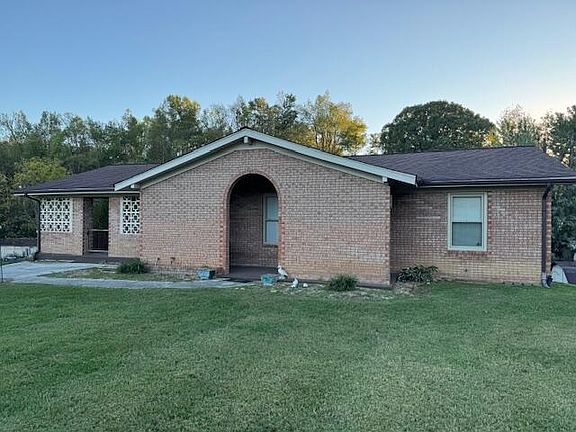 3rd image of 134 Coffey Ln