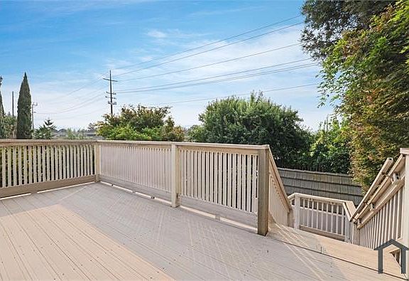 3rd image of 3116 Sea Gull Ln #2
