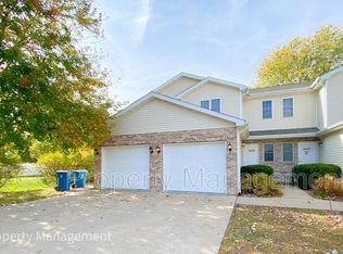1425 Adams St, Ottawa, IL 61350