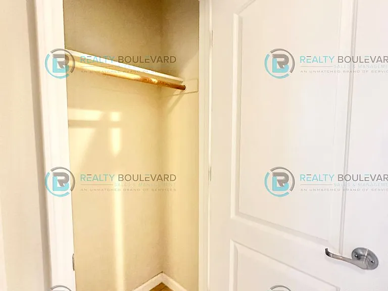 6809 Apus Dr — Photo 24