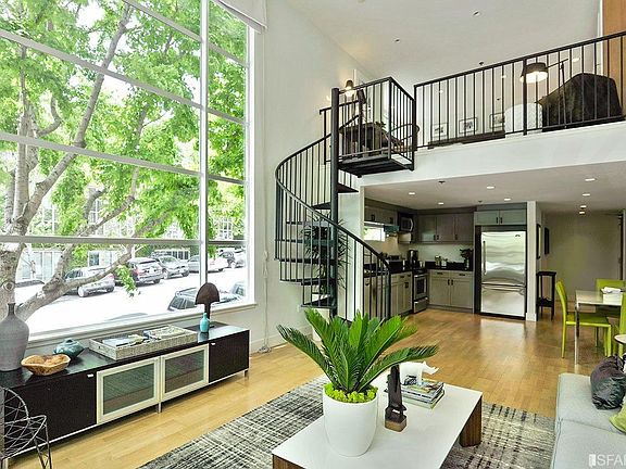 5th image of 699 Pennsylvania Ave APT 5