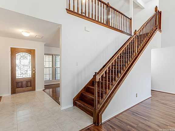 4th image of 5953 Woodridge Rock