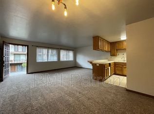 17200 Newhope St APT 203, Fountain Valley, CA 92708