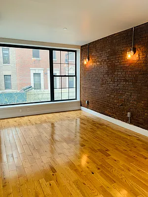 Rented by Zjama Realty Corp | media 3