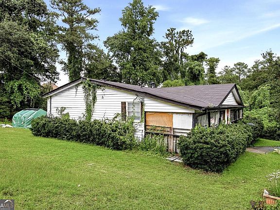 2nd image of 29 Settlement Rd