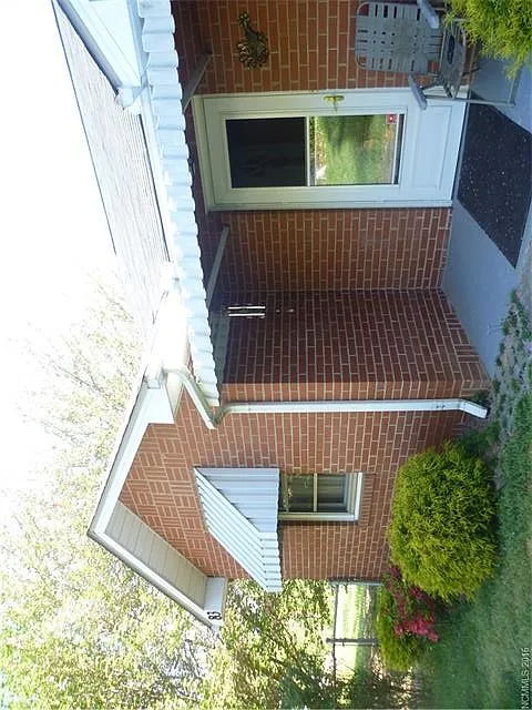 1022 E Tabor St photo 1