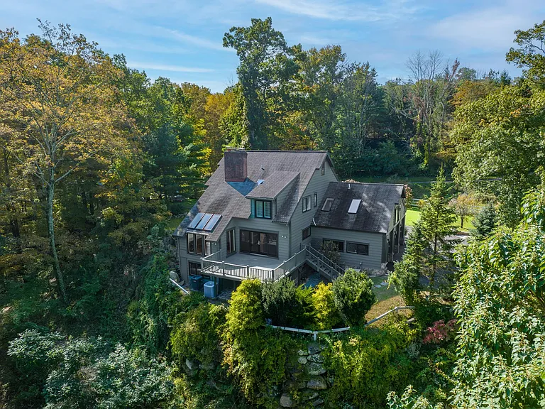 388 Taconic Rd — Photo 26