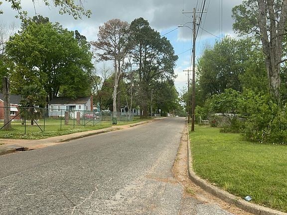 5th image of 2531 Willena Ave