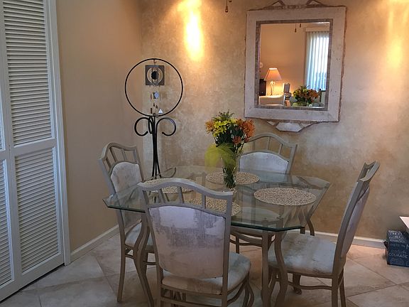3rd image of 1515 Harbour Ct APT 53