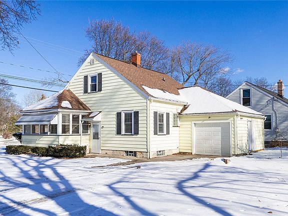 3rd image of 1975 Titus Ave