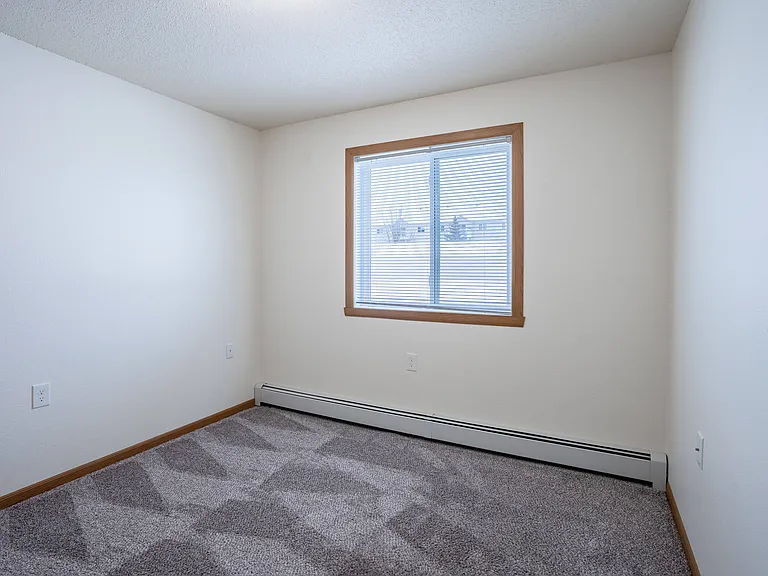 Moorhead, MN Woodstone Apartments | 31A | Bedroom