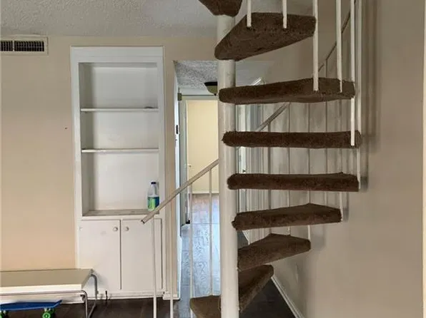 2401 Leon St APT 310, Austin, TX 78705