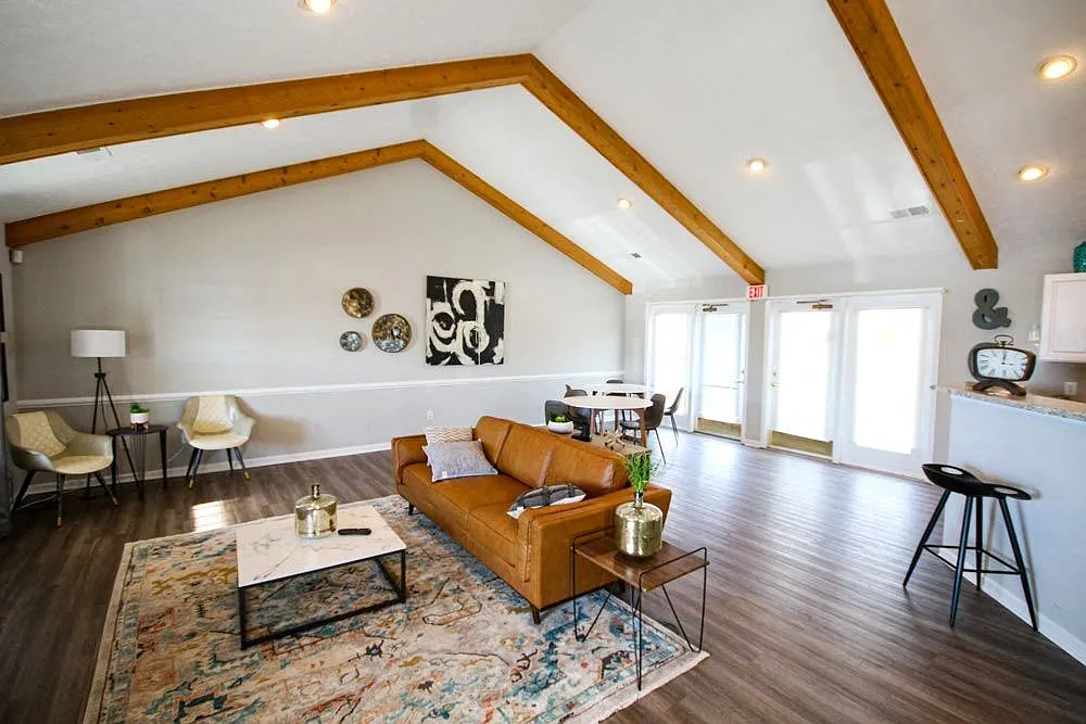 Maple Tree Apartments — Photo 3