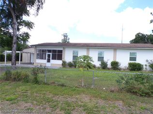 206 Palmetto Dr, Sebring, FL 33875