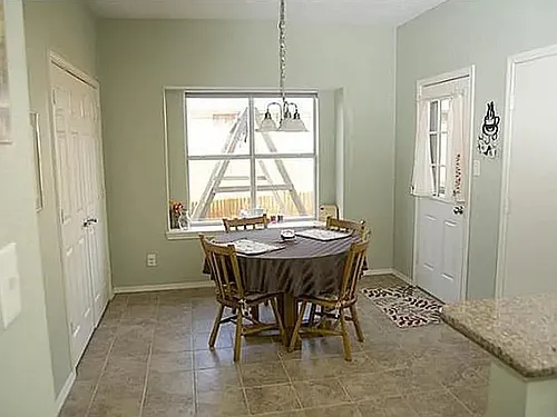 7900 Squire Ln Photo 1