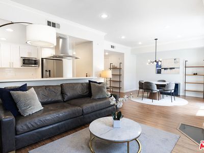 1426 N Laurel Ave APT 405, West Hollywood, CA, 90046