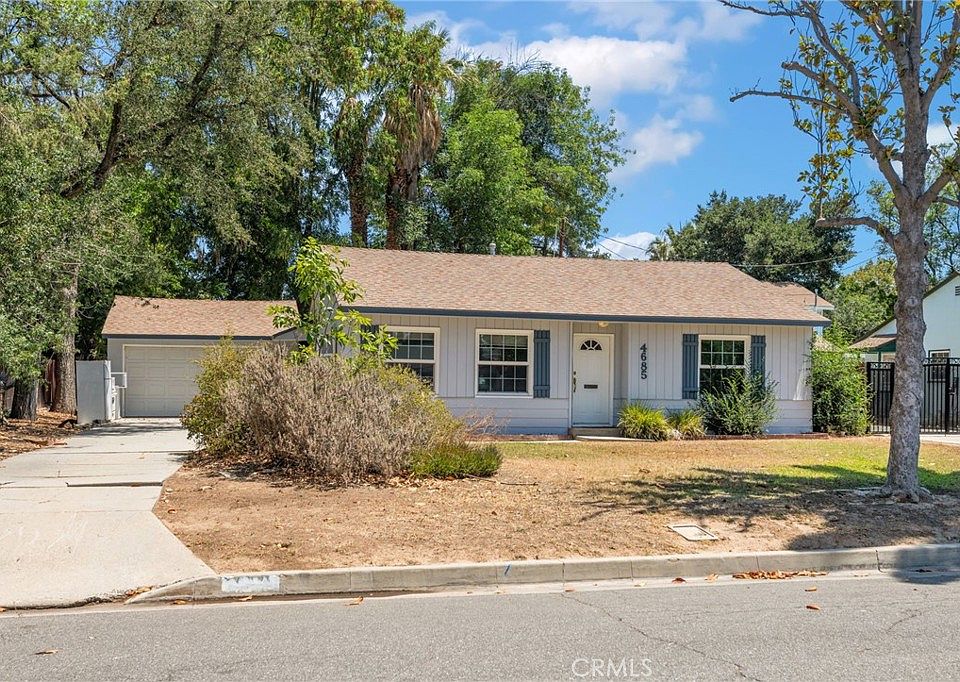1st image of 4685 Linwood Pl