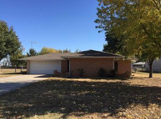 1303 Indian Dam Rd, Lahoma, OK 73754