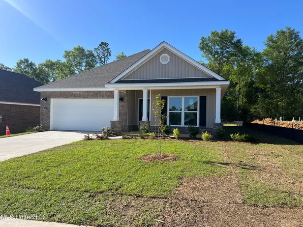 17923 Kelso Dr, Diberville, MS 39540