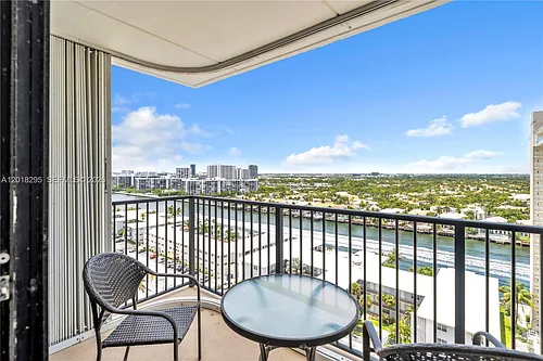 2101 S Ocean Dr #1506 Photo 1