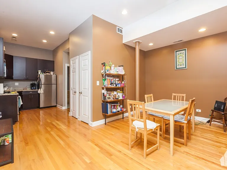 705 N Milwaukee Ave #1R — Photo 5