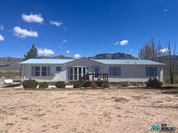 34 Lake Front Dr, Caballo, NM 87931