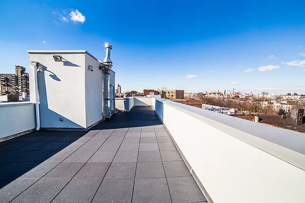 Rented by Lang Realty LLC | media 73