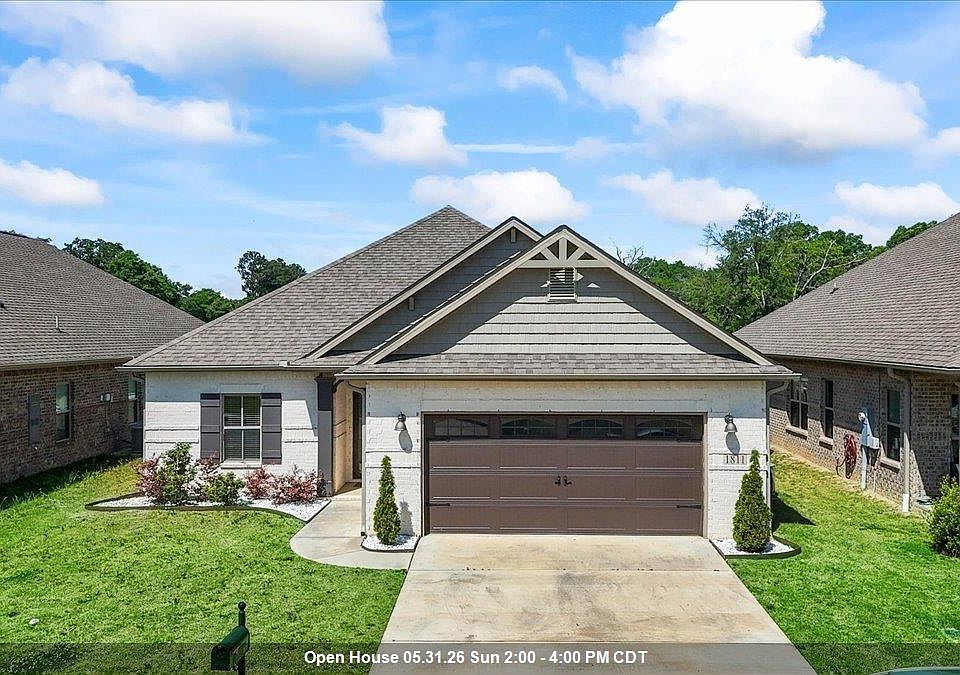 1st image of 1811 Shadowbrook Ln