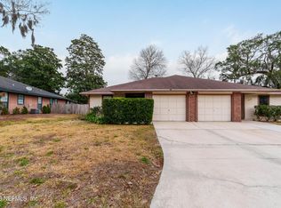 3951 Hollows Dr, Jacksonville, FL 32225