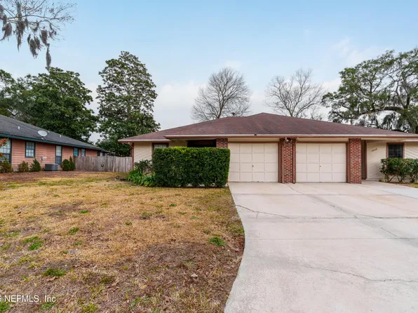 3951 HOLLOWS Drive, Jacksonville, FL 32225